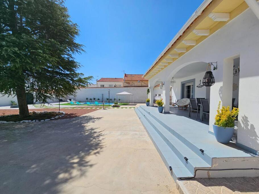 La Casa Del Arbol Villa Fuentiduena de Tajo Exteriör bild